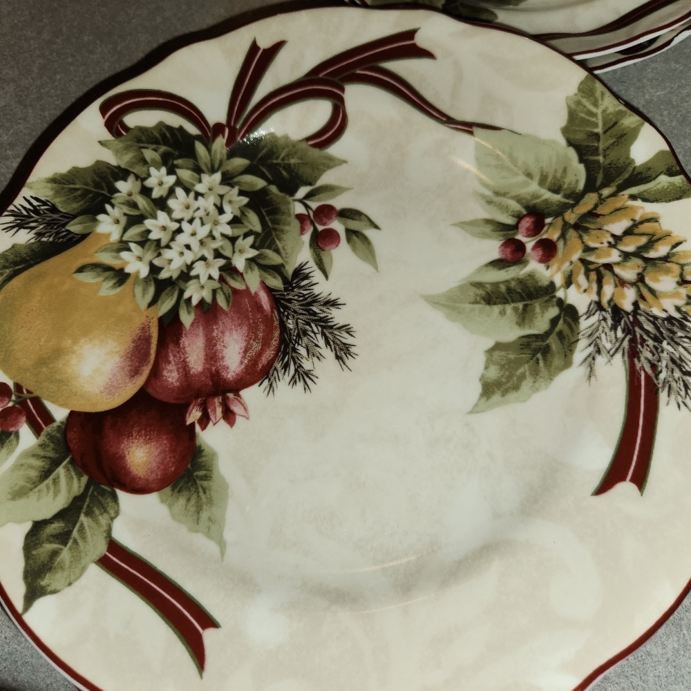 222 Fifth Yuletide Celebration salad plates & cup and saucers - Picture 5 of 7